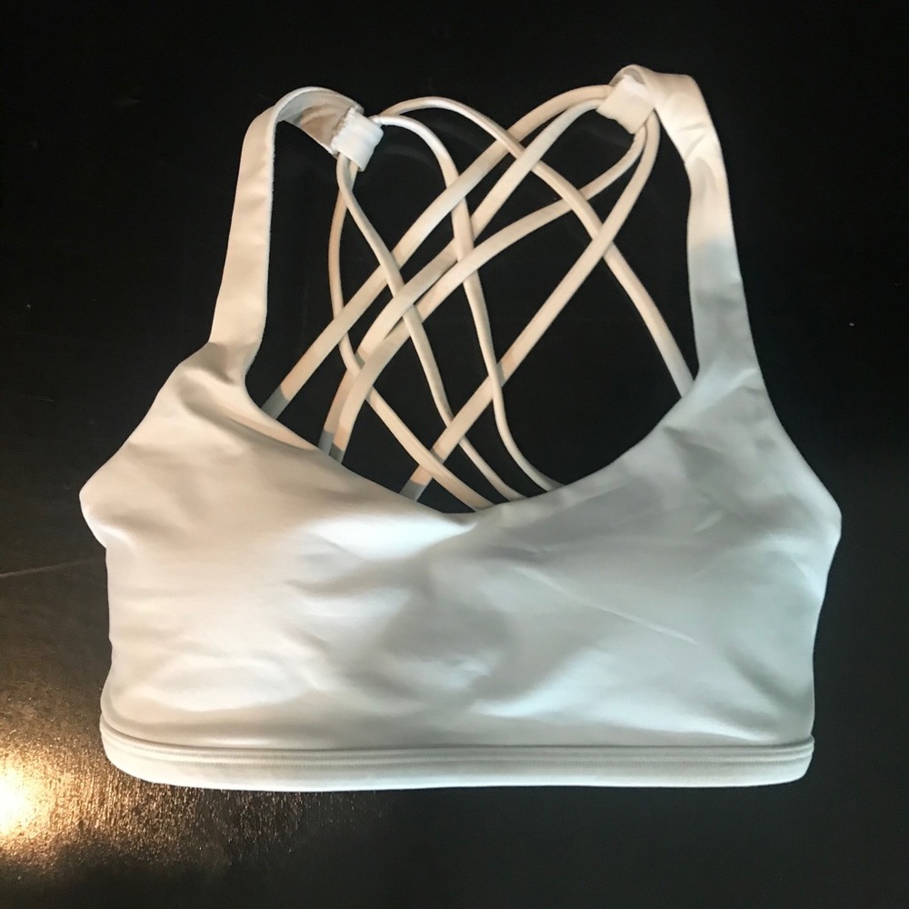 Size 2 Lululemon Free to be bra “wild”